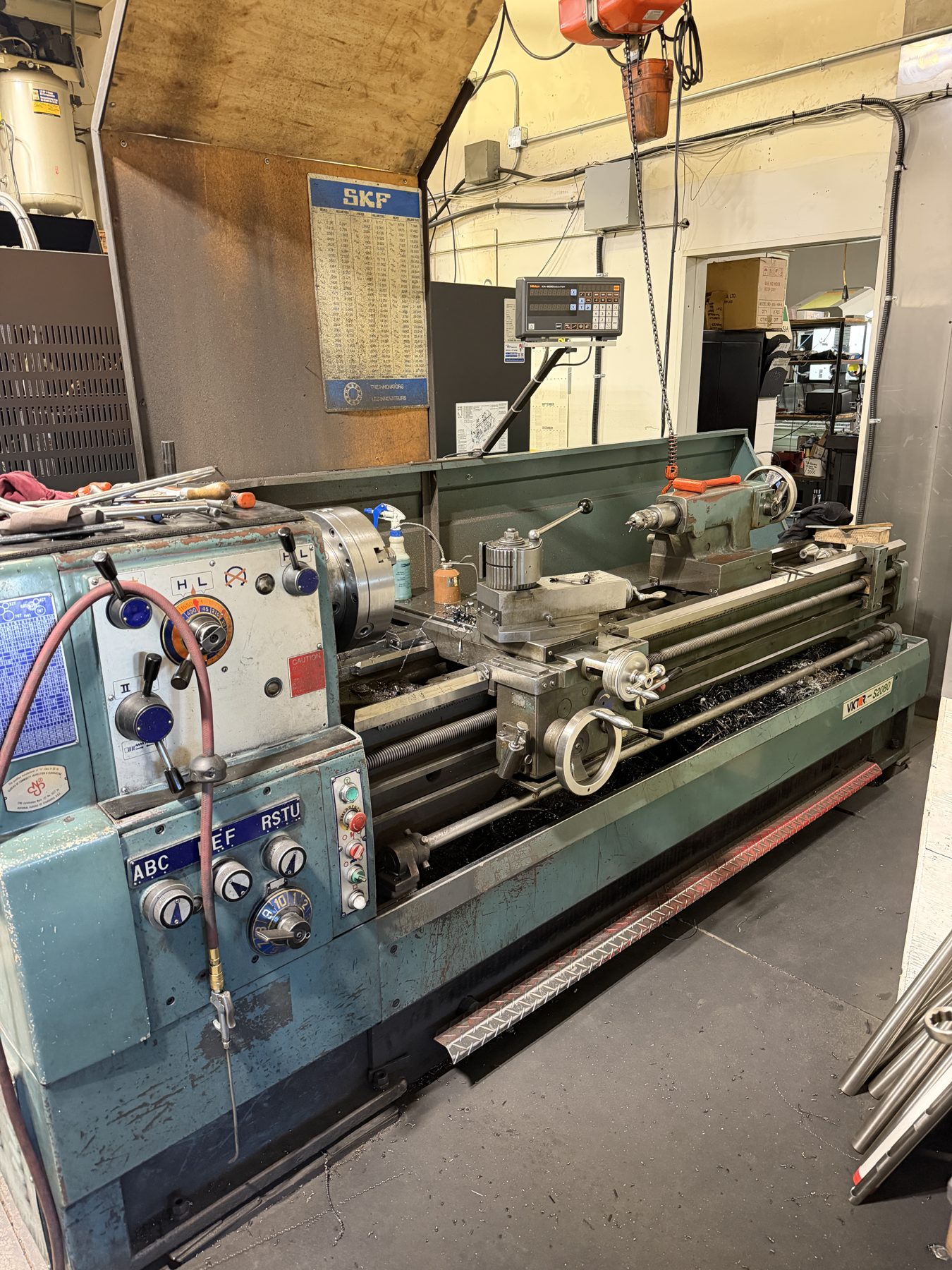 Engine lathe